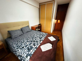 Big 4-Bedroom apartment with 2 full bathrooms in Porto University Area